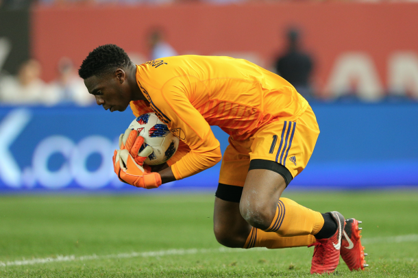 Sean Johnson collecting the ball. | Photo: Brad Penner-USA TODAY Sports