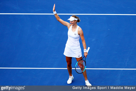 Makarova waves to the crowd after defeating Pliskova | Getty Images Sport | Maddie Meyer