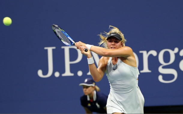 Carina Witthoeft hitting a backhand (Anadolu Agency/Getty Images)