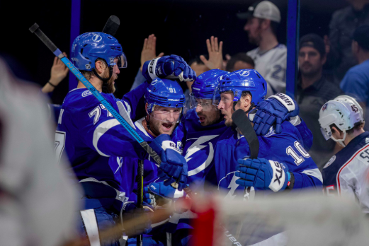 Tampa Bay Lightning players celebrate a goal. | Photo: Douglas DeFelice - USA TODAY Sports