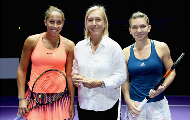 Madison Keys and Simona Halep next to the legendary Martina Navratilova | Photo: Matthew Stockman/ Getty Images