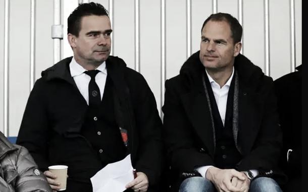 Marc Overmars y Frank de Boer | Foto: DailyMail