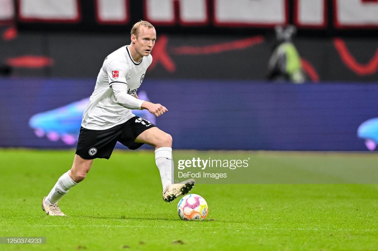 <strong><a  data-cke-saved-href='https://www.vavel.com/en/international-football/2023/02/19/champions-league/1138257-eintracht-frankfurt-vs-ssc-napoli-uefa-champions-league-preview-round-of-16-2023.html' href='https://www.vavel.com/en/international-football/2023/02/19/champions-league/1138257-eintracht-frankfurt-vs-ssc-napoli-uefa-champions-league-preview-round-of-16-2023.html'>Sebastian Rode</a></strong> was rested for training on Wednesday but is available for this weekend PHOTO CREDIT: DeFodi Images