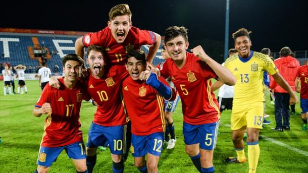 Celebración del pase a la final por los jugadores de la selección española | Foto: www.uefa.com