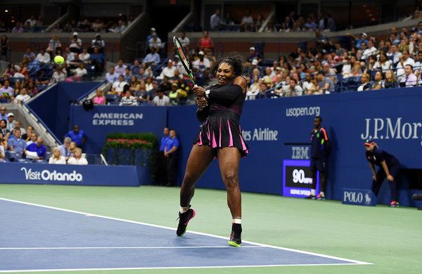 Serena Williams consiguió hasta 12 saques directos y 27 golpes ganadores | Foto: zimbio.com