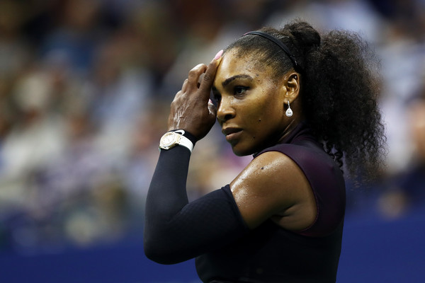 Serena Williams reacts in-between points during her semifinal match against Karolina Pliskova at the 2016 U.S. Open. | Photo: Elsa/Getty Images North America
