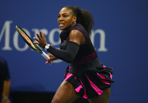 Serena Williams attempts to chase down a short ball during her semifinal match against Karolina Pliskova at the 2016 U.S. Open. | Photo: Mike Stobe/Getty Images North America