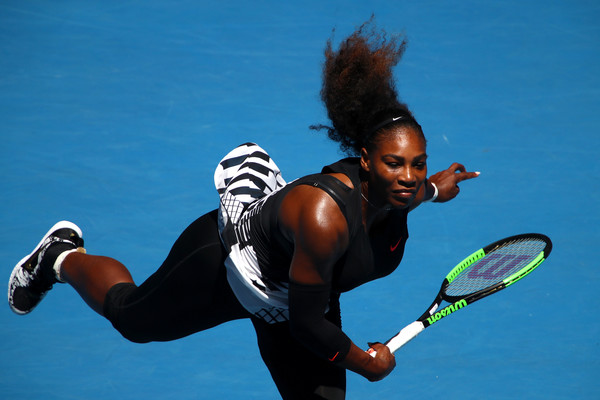 Serena Williams served her way to victory today | Photo: Clive Brunskill/Getty Images AsiaPac