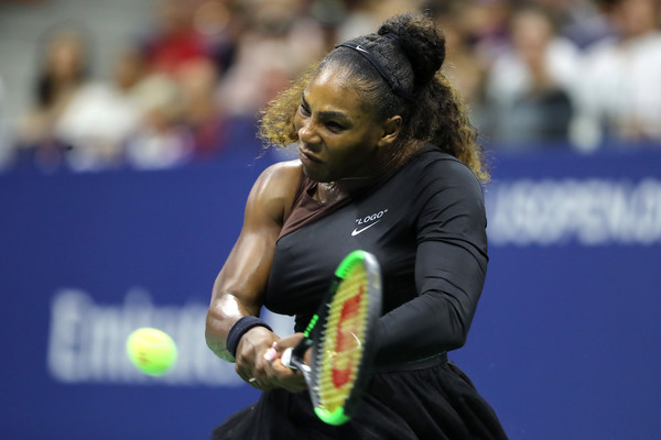 Serena Williams was leaving no mercy as she was simply unstoppable | Photo: Elsa/Getty Images North America