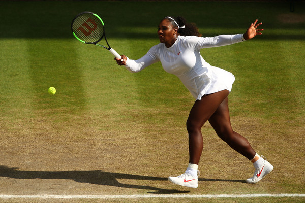 Serena Williams overcame a slow start and rattled off three games to take a 3-2 lead | Photo: Clive Brunskill/Getty Images Europe