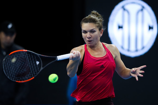 Simona Halep hits a forehand during her third-round win over Maria Sharapova at the 2017 China Open. | Photo: Zhang Lintao/Getty Images