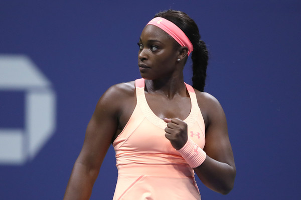 Sloane Stephens celebrates after winning a point during her semifinal match against Venus Williams at the 2017 U.S. Open. | Photo: Matthew Stockman/Getty Images