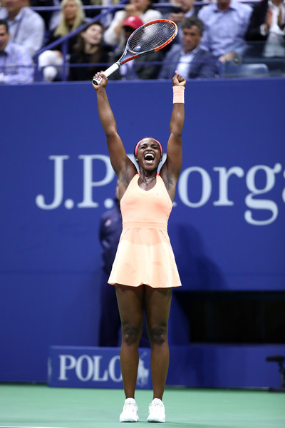 The summer of Sloane continues: Stephens celebrates after winning an all-American semifinal battle against Venus Williams to make her first Grand Slam final at the 2017 U.S. Open. | Photo: Clive Brunskill/Getty Images