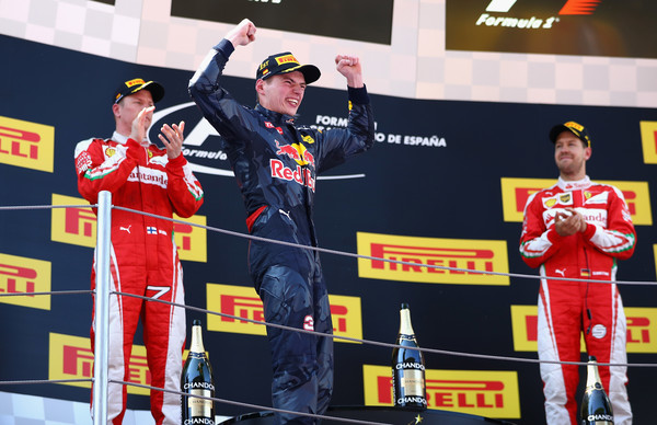 Vettel aplaudiendo a Verstappen I Foto: Gettie Imagenes 