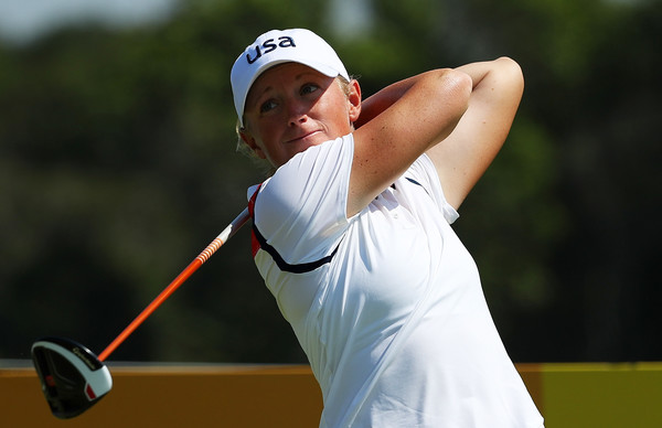 Stacy Lewis hits a tee shot off of the third hole during the first round of the Olympic golf tournament/Photo: Scott Halleran/Getty Images