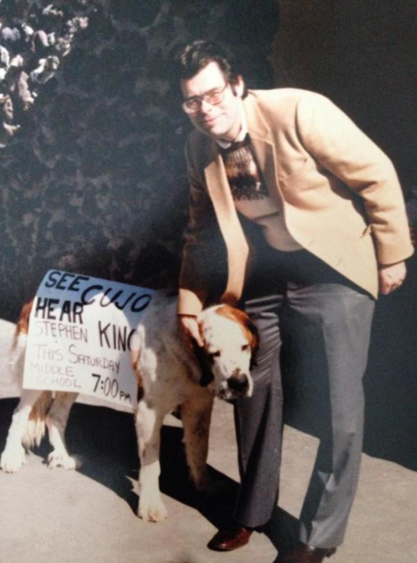 Stephen King fazendo publicidade para seu mais novo livro