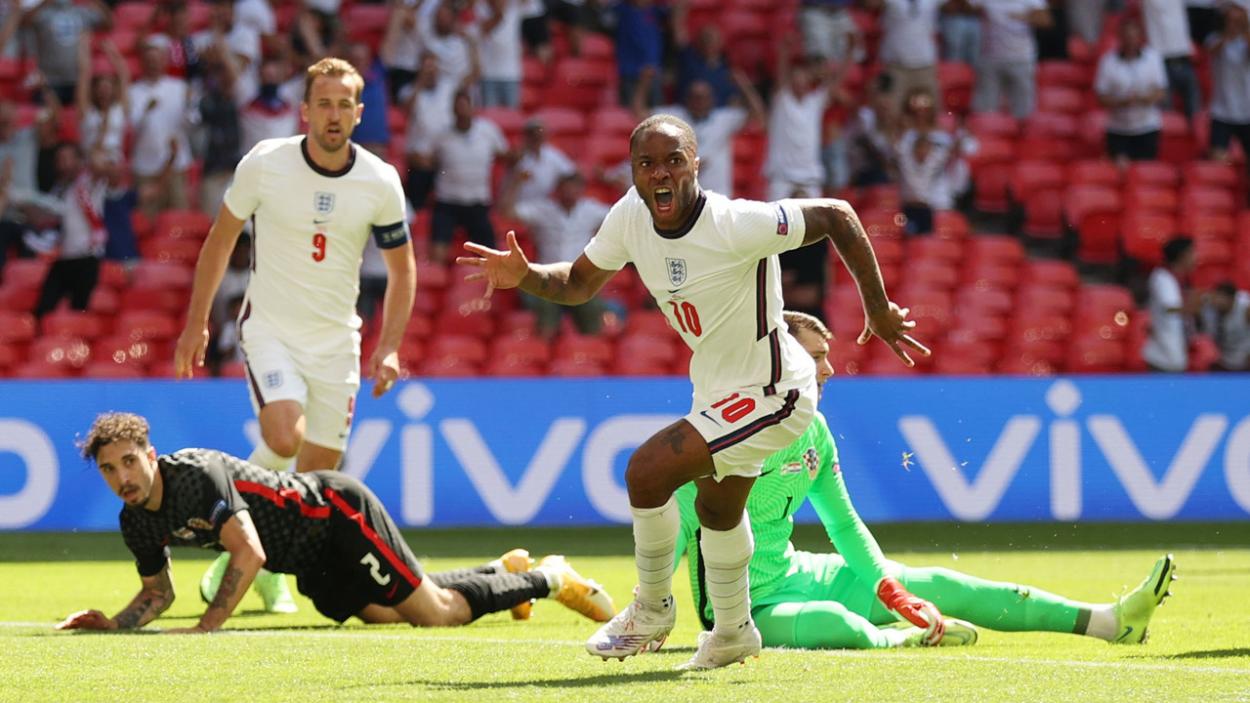 Gol de Sterling en el Inglaterra 1-0 Croacia | Imagen: Carl Recine / Reuters