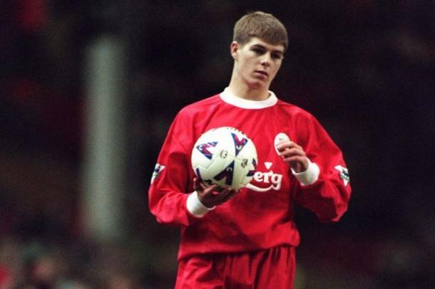 Gerrard en su debut con el Liverpool. Foto: Liverpool