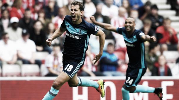 Cristhian Stuani celebrates his opening goal agianst Sunderland (Picture from Sky Sports)