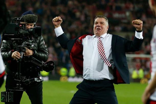 Allardyce celebrando la permanencia con el Sunderland. Foto: Mirror
