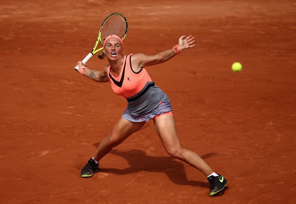 Svetlana Kuznetsova in action at the 2017 French Open | Photo: Julian Finney/Getty Images Europe