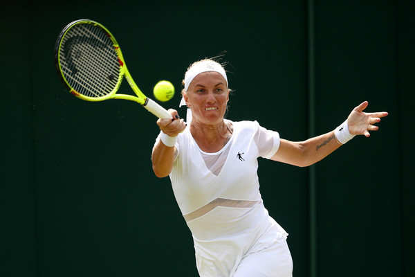 Svetlana Kuznetsova in action at the Wimbledon Championships | Photo: Julian Finney/Getty Images Europe