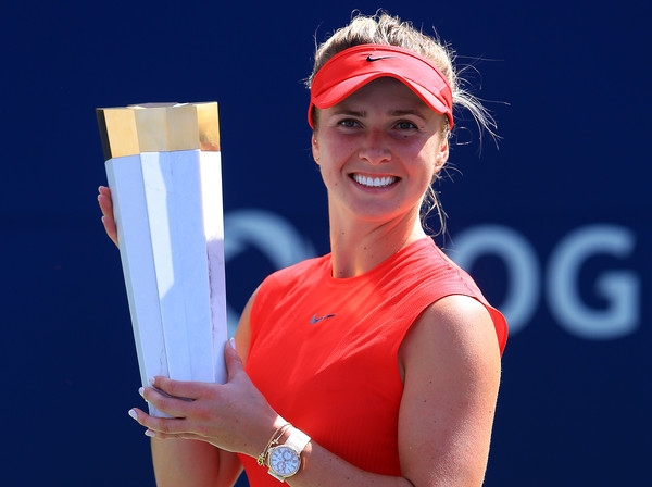 Svitolina poses with her trophy. Photo: Vaughn Ridley/Getty Images