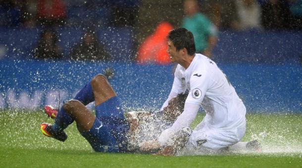 It was a rain-soaked King Power Stadium that saw Leicester claim all three points. | Image source: Premier League