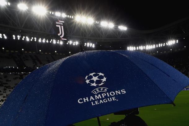 Leve chuva em Turim (Foto: Reprodução/Uefa)