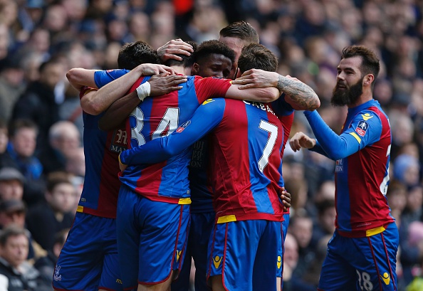 Palace celebrate Kelly's winner | Photo: Ian Kington/AFP/Getty Images