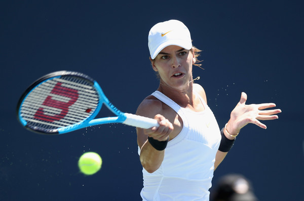 Tomljanovic's forehand let her down in many key moments in the loss to Halep. Photo: Ezra Shaw/Getty Images