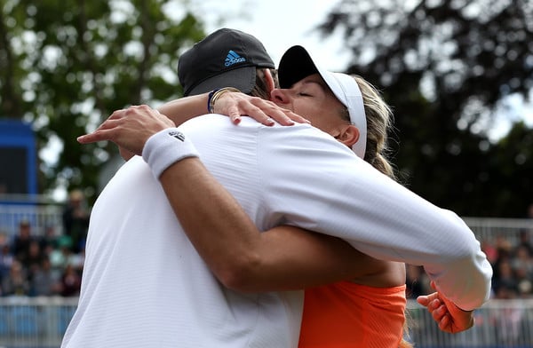 Kerber shares a hug with Beltz after claiming the title at the Aegon Classic in 2015 | Photo: Jan Kruger/Getty Images Europe