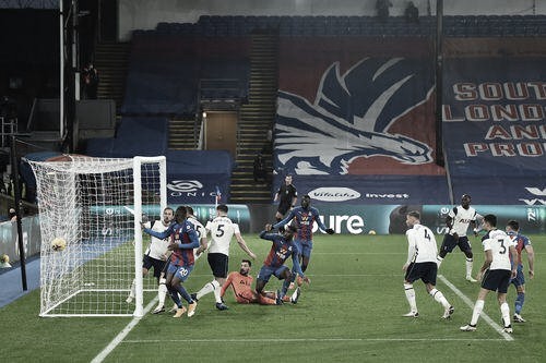 Gol de Schllupp para Crystal Palace. Foto: Premier League.