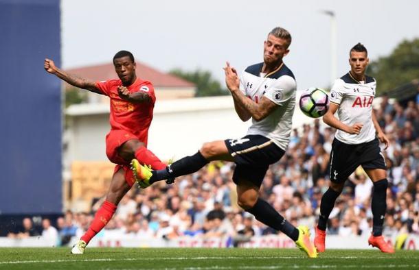 Wijnaldum en el encuentro ante el Tottenham. Foto: Premier League