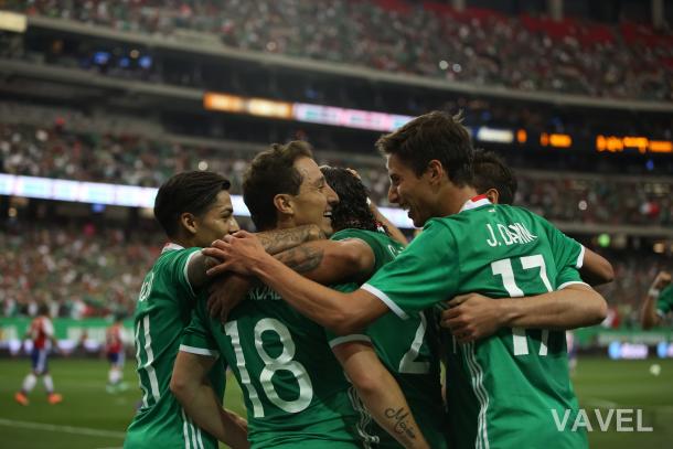 Mexico celebrates following the game's lone goal. | Photo: Jim Lacey/VAVEL USA