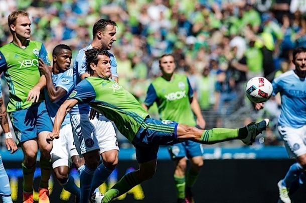 Seattle Sounders forward Nelson Valdez against New York City FC | soundersfc.com