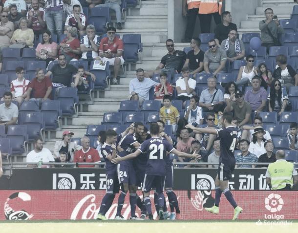 Los jugadores del Real Valladolid celebran el gol de Plano | Laliga