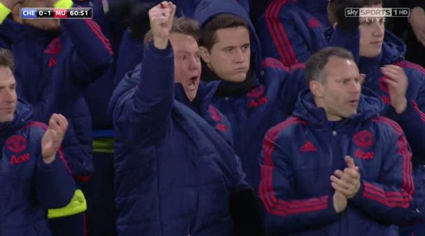 Louis van Gaal celebrates his side's goal | Photo: Sky Sports 1 HD
