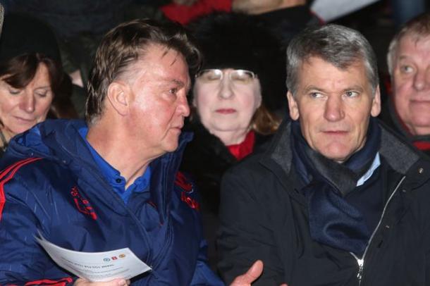 Van Gaal with David Gill at the FA Youth Cup fixture | Photo via Manchester Evening News