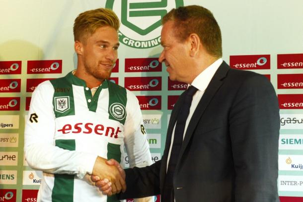 Tom van Weert presentado como nuevo jugador del Groningen. Foto: Groningen