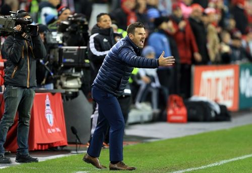 Toronto FC head coach Greg Vanney knows the challenges his team faces playing on turf instead of grass | Source: Vaughn Ridley - Getty Images