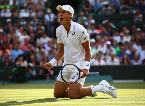 Vasek Pospisil celebrates after defeating James Ward in the fourth round of the 2016 Wimbledon Championships. | Photo: Ian Walton/Getty Images Europe