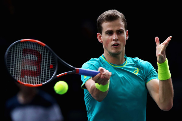 Vasek Pospisil in action at the Paris Masters | Photo: Dean Mouhtaropoulos/Getty Images Europe