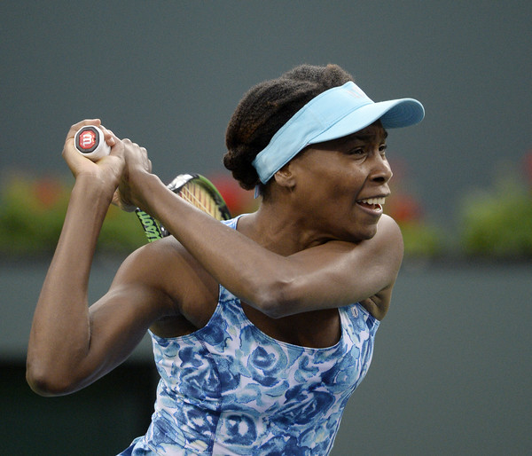 Venus hits a backhand in Indian Wells. Photo: Kevork Djansezian/Getty Images