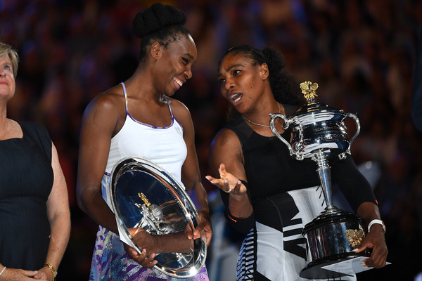 Some family talks? Venus and Serena looked deep in their conversation during the prize ceremony | Photo: Quinn Rooney/Getty Images AsiaPac