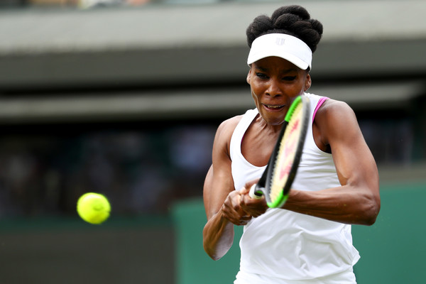 Venus Williams hits a backhand during today's match | Photo: Michael Steele/Getty Images Europe