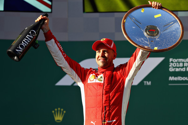 Sebastian Vettel celebrando la victoria en Australia | Foto: Getty Images AsiaPac