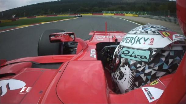 Vettel se esforça, mas não consegue chegar em Hamilton (Foto: Divulgação/F1)