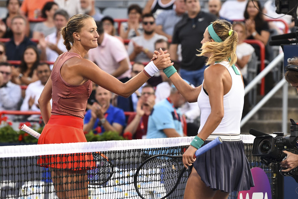 It was a nice handshake between the players at the net after the match | Photo: Minas Panagiotakis/Getty Images North America