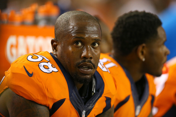 The Denver Broncos are looking to linebacker Von Miller (#58) to apply maximum pressure against Indianapolis Colts quarterback Andrew Luck in their week two matchup.  Photo:  Getty Images